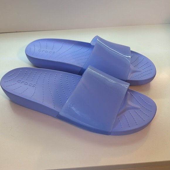 Brand new croc slides - Picture 2 of 4